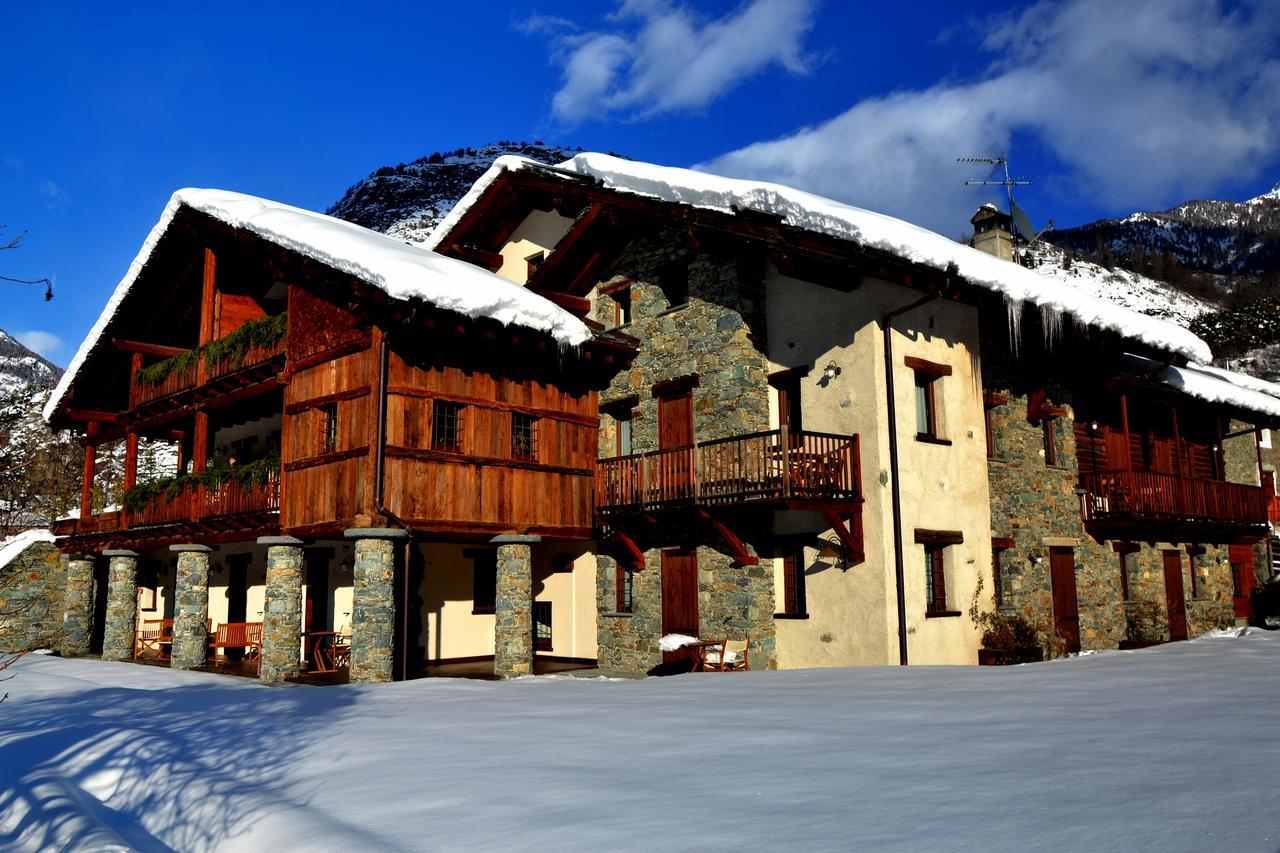 Maison Tissiere Antey-Saint-Andre Bagian luar foto